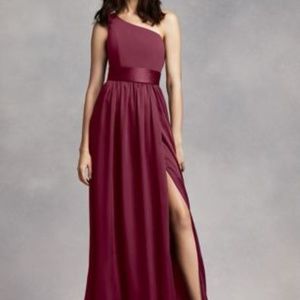David's Bridal Vera Wang Size 10 - Wine
